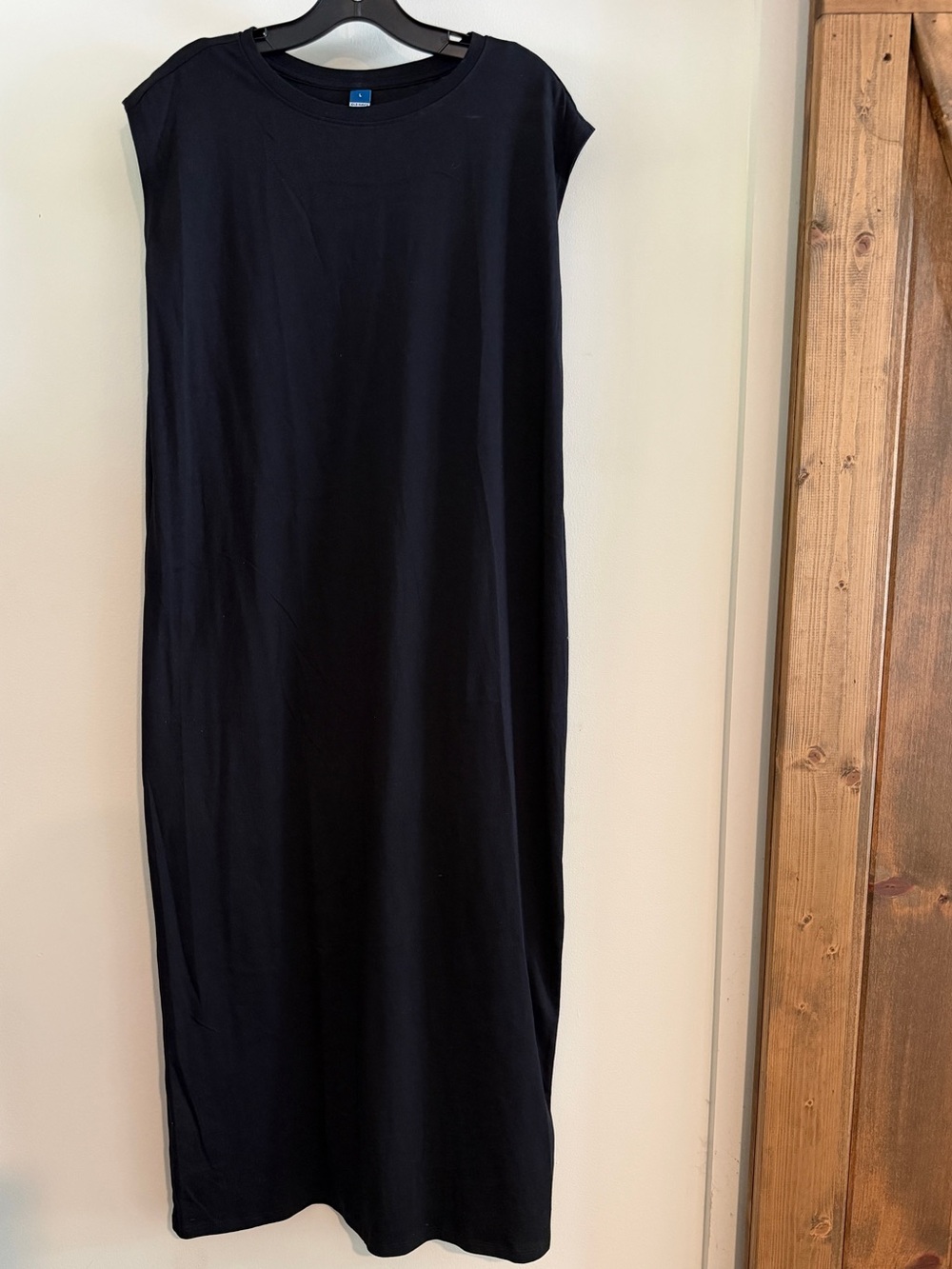 Old Navy Black Sleeveless Maxi Dress